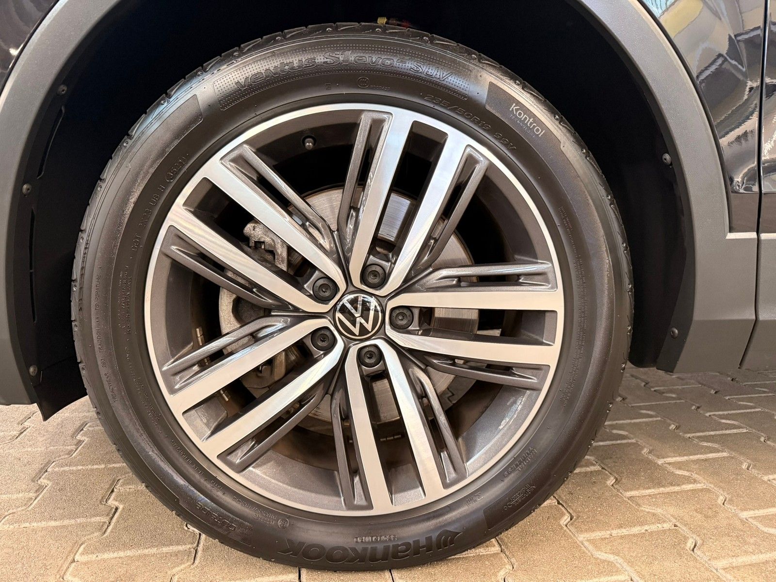Volkswagen Tiguan Allsp.  Elegance 2,0 TDI 4Motion +AHK+Kam