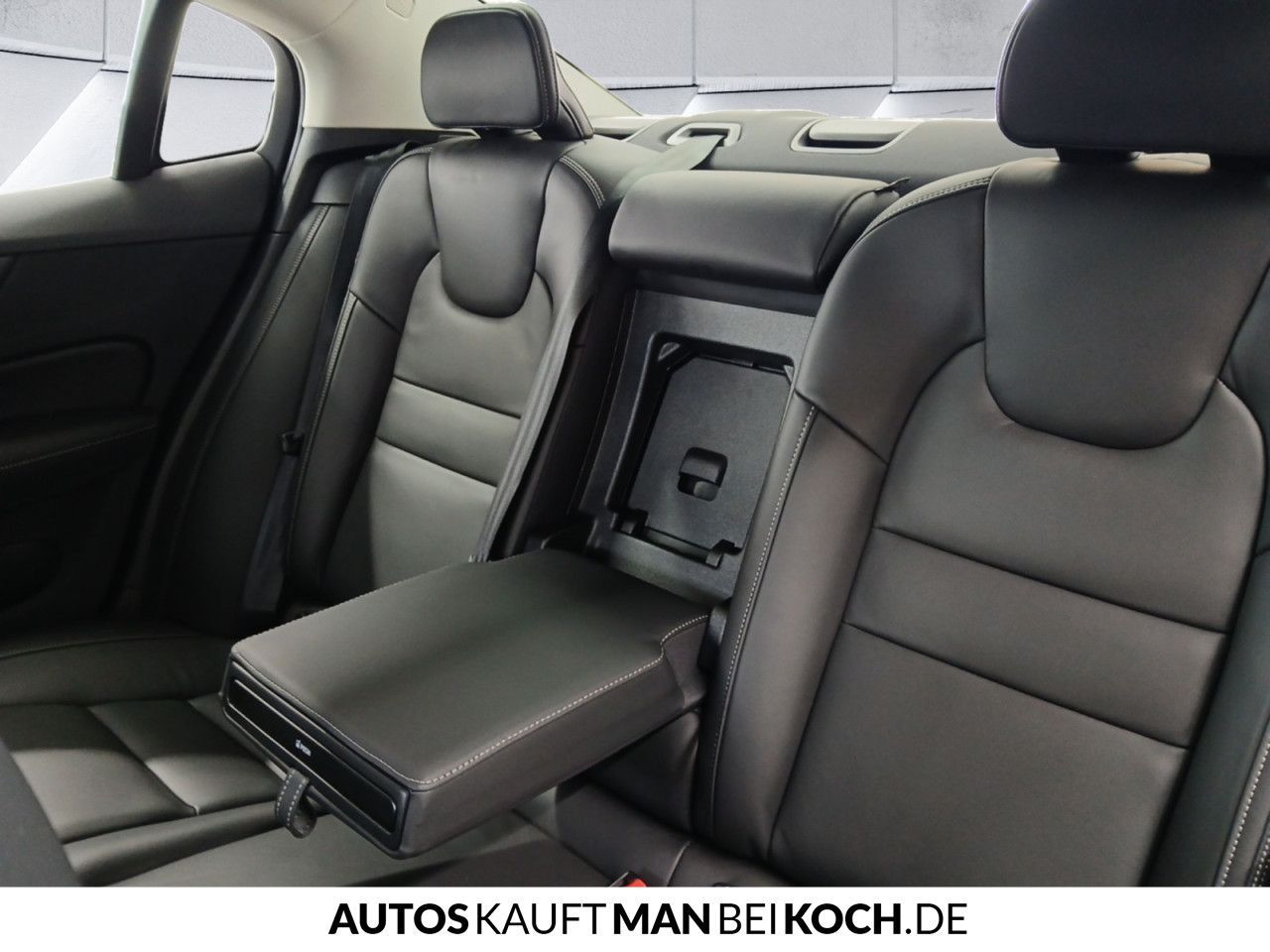 Volvo S60 T8 Plug-In AWD Ultimate Dark HIGH- END