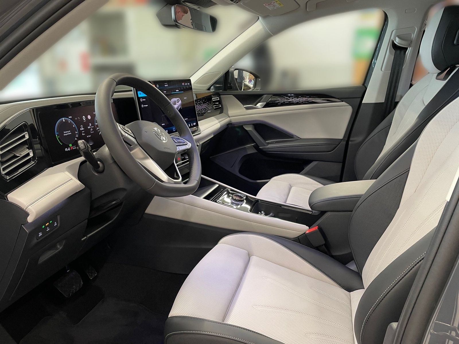 Volkswagen Tiguan 1.5 TSI eHybrid Elegance *AHK*NAVI*