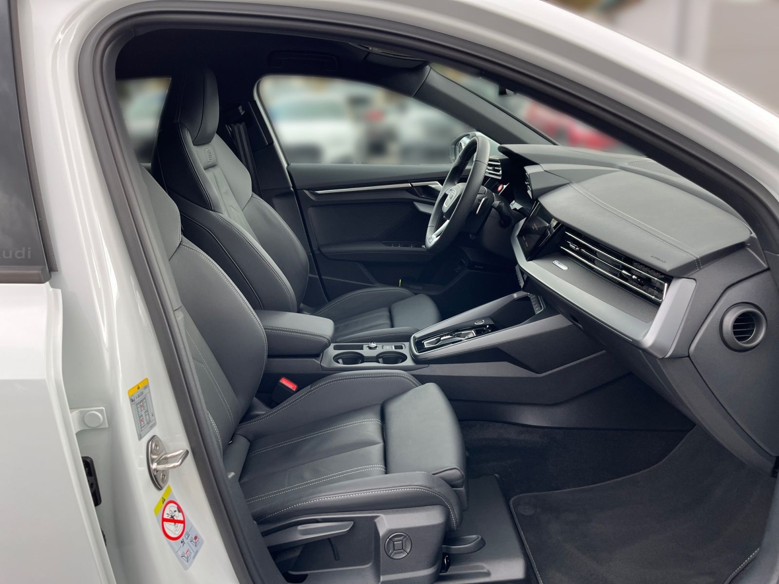 Audi A3 Sportback S-Line 30 TFSI S-tronic / AHK, HuD