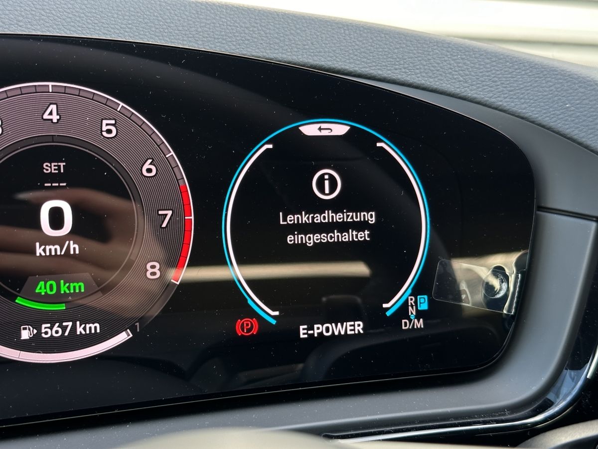 Porsche Cayenne E-Hybrid | Panorama | AHK | Luftfederung