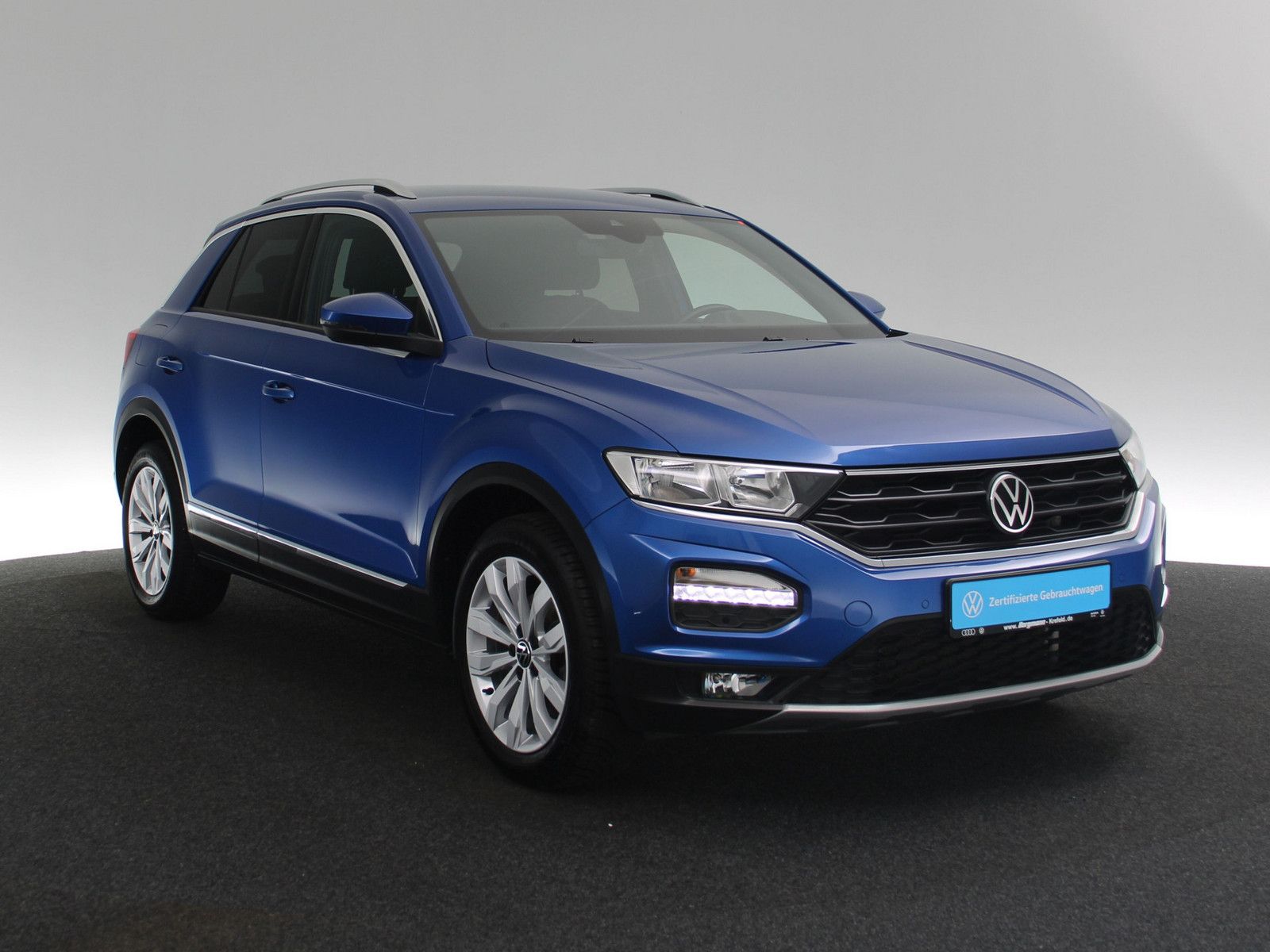 Volkswagen T-Roc 1.5 TSI Sport - Samsaru's Car Outlet