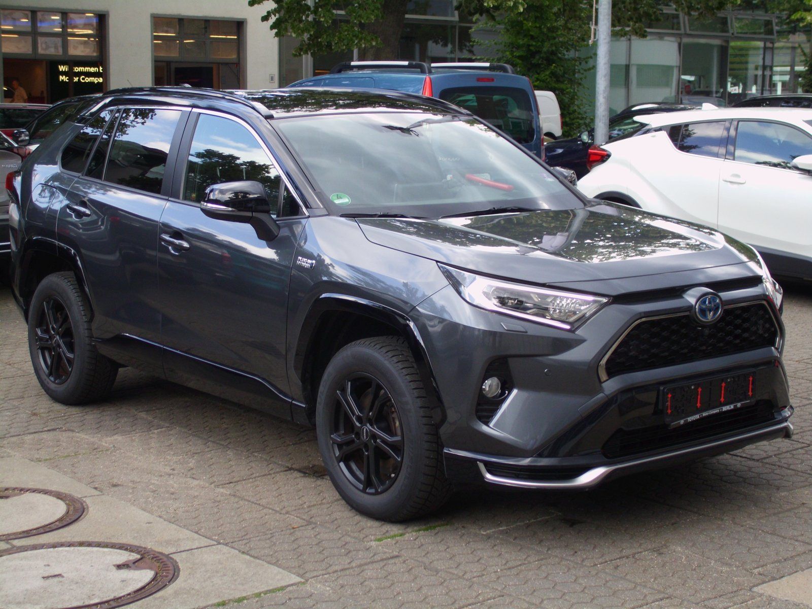 Toyota RAV4   Plug-in Hybrid 4x4