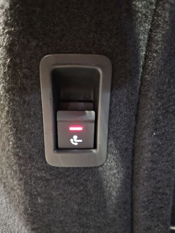 Audi A4 40 TFSI Q 2x S Line - Samsaru's Car Outlet