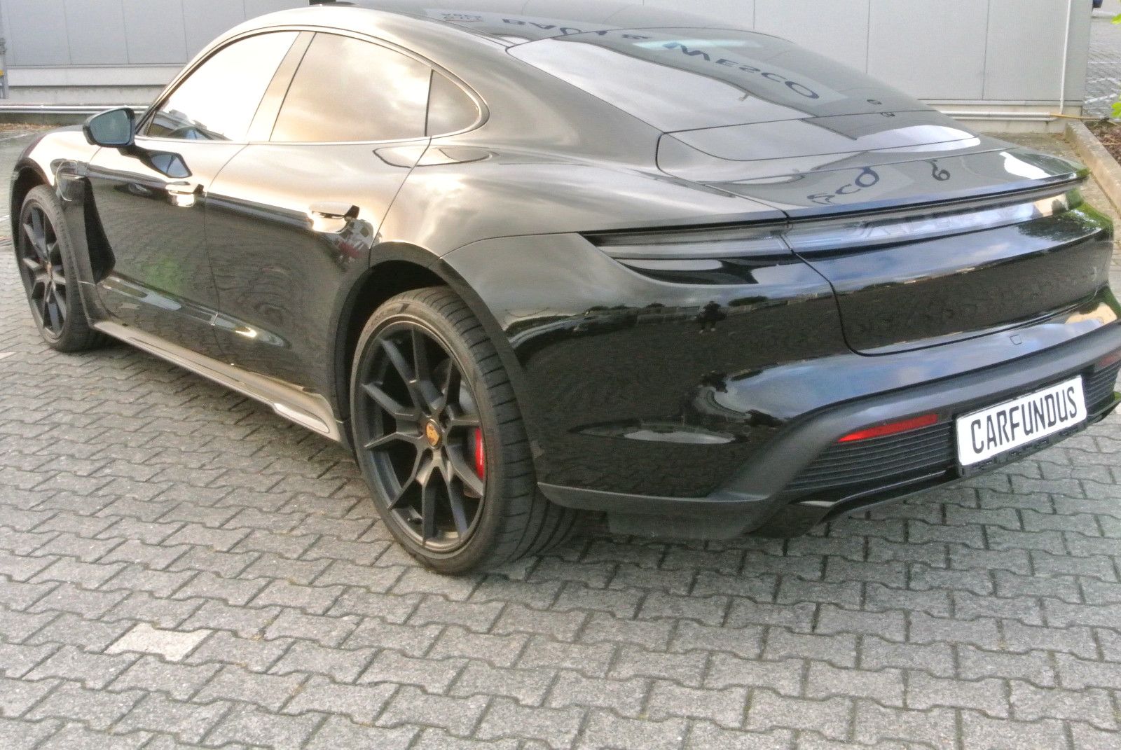 Porsche Taycan GTS,schw/schw,luft,pano,21";Kamera