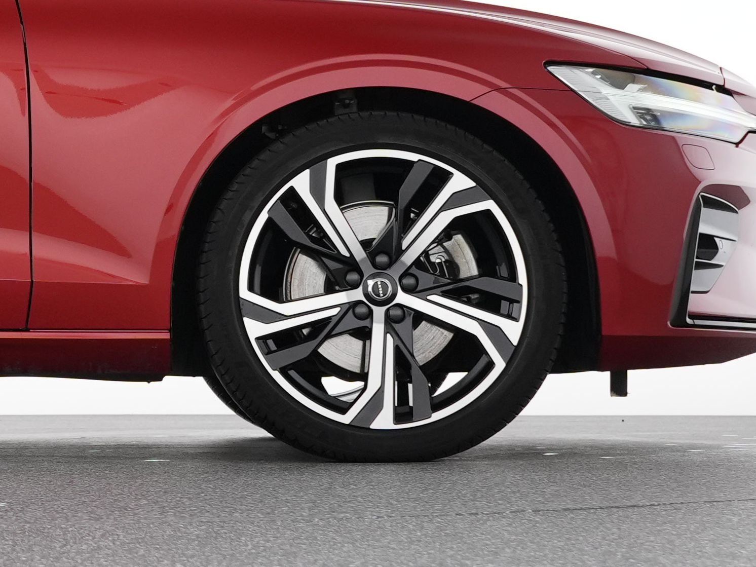 Volvo S60 B4 Benzin Plus Dark 19"+VOLL-LED+ACC+WSS-HZG