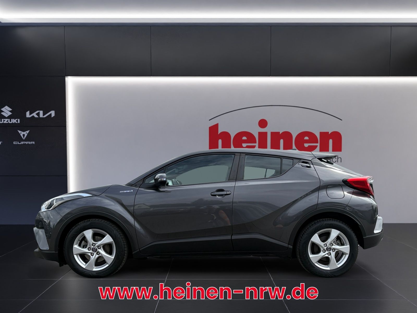 Toyota C-HR 1.8 Automatik Flow - Samsaru's Car Outlet