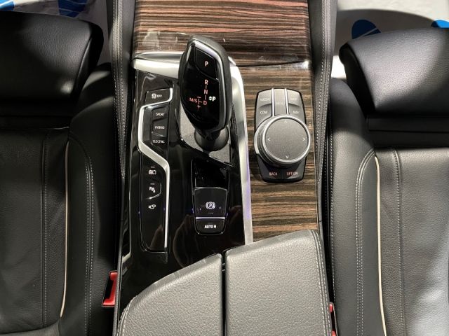 BMW 530 e Touring Luxury Line Automatik Leder Laser