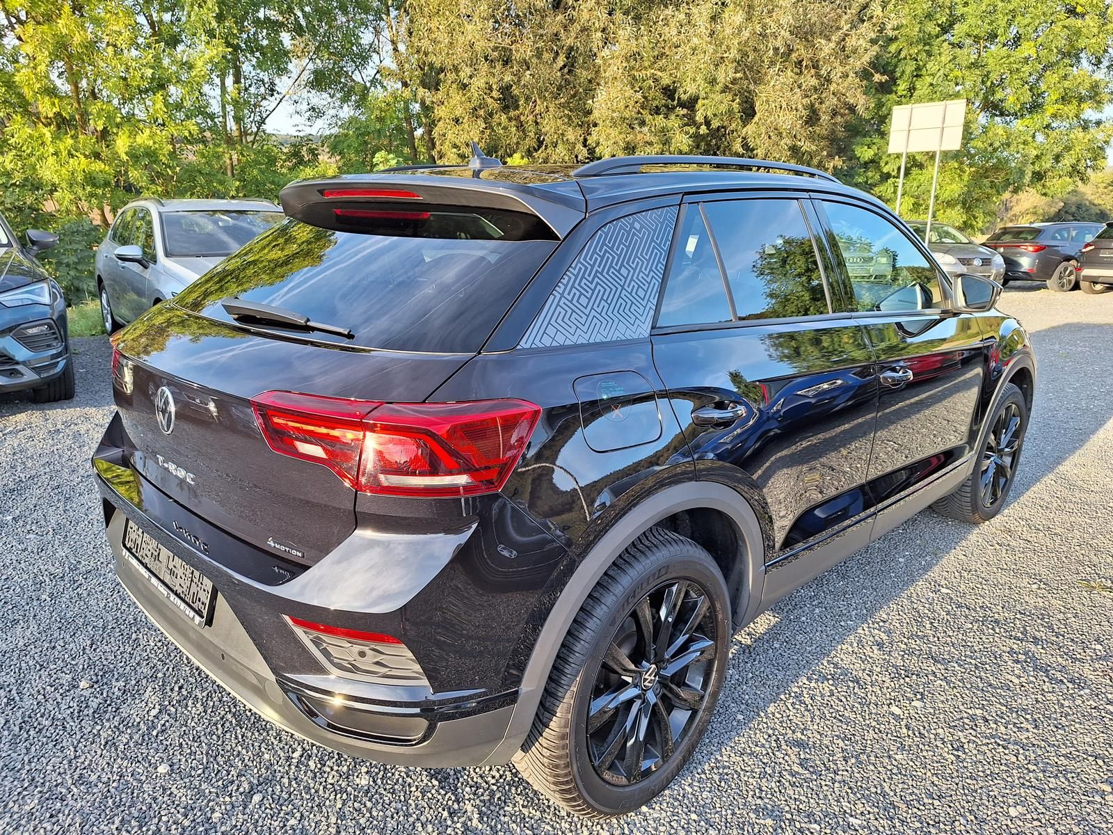 Volkswagen T-Roc 2.0 TSI DSG Sport 4Motion Black-Style - Samsaru's Car Outlet