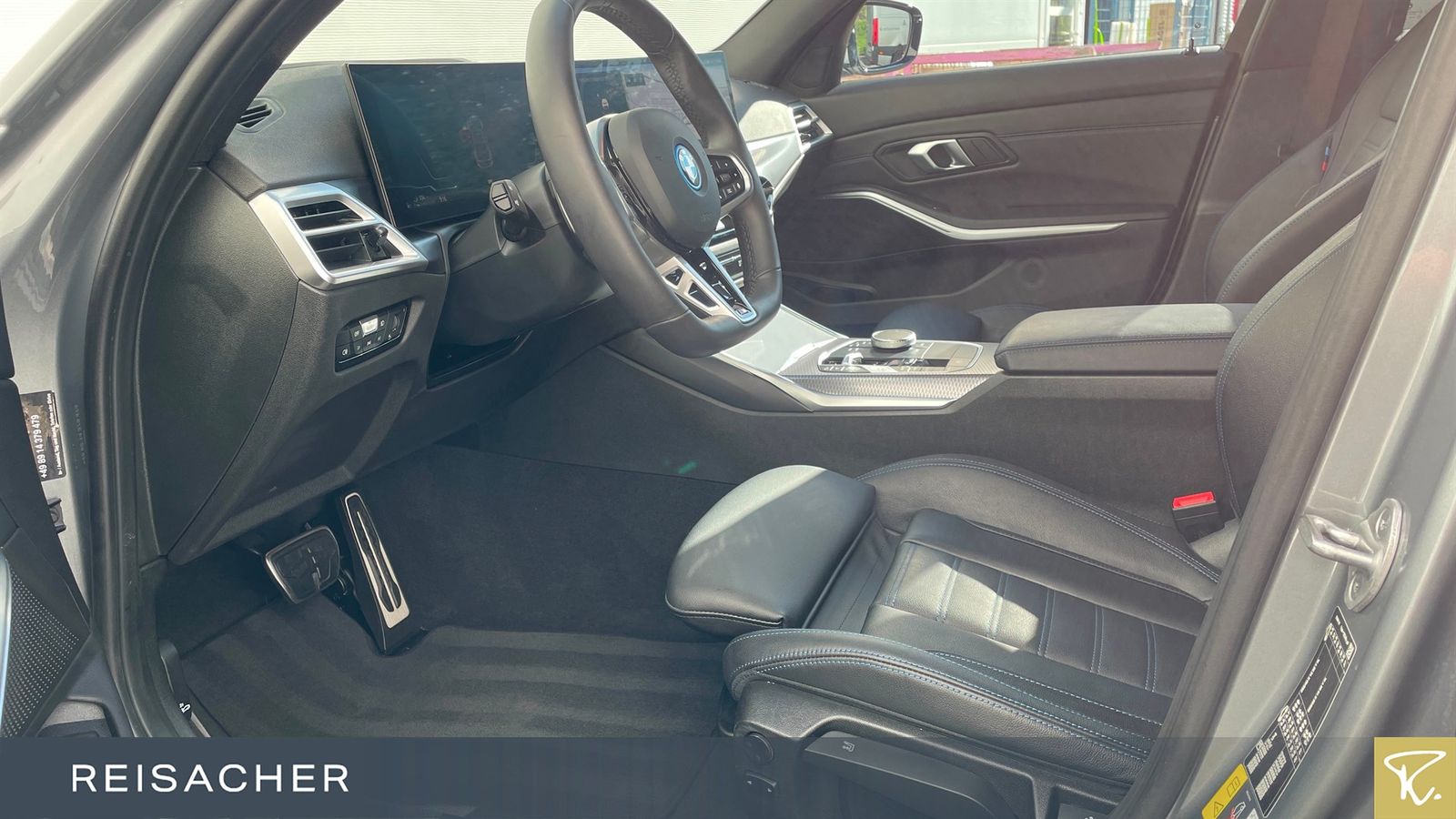 BMW 330e xDrive Lim M Sport,LCPro.HuD,AHK,ACC,adLED