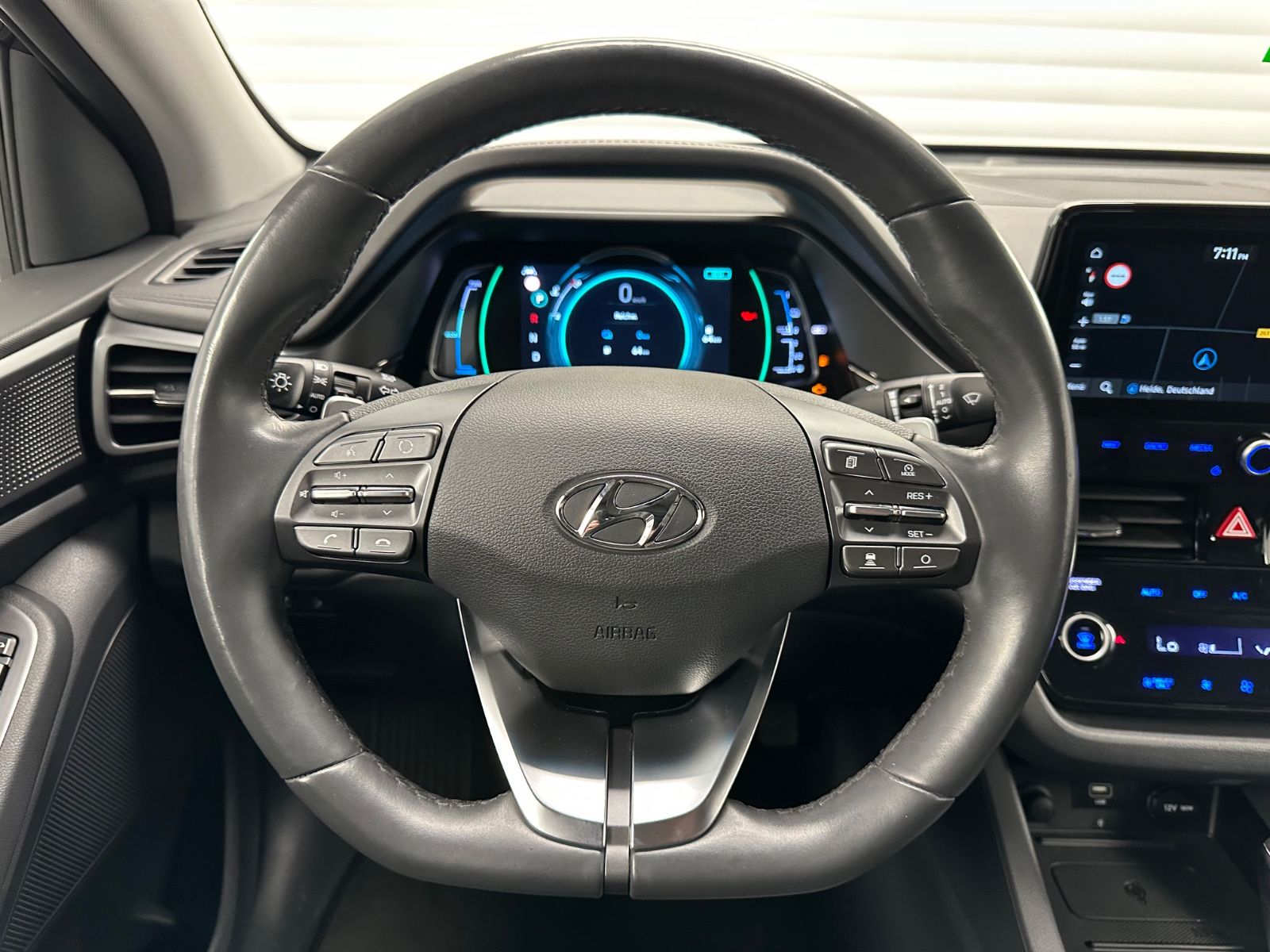 Hyundai IONIQ Prime Plug-In Hybrid - Samsaru's Car Outlet