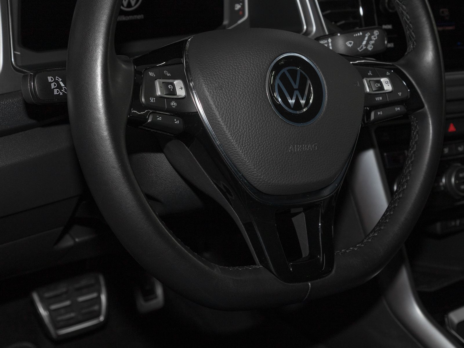 Volkswagen T-Roc 1.5 TSI DSG STYLE - Samsaru's Car Outlet