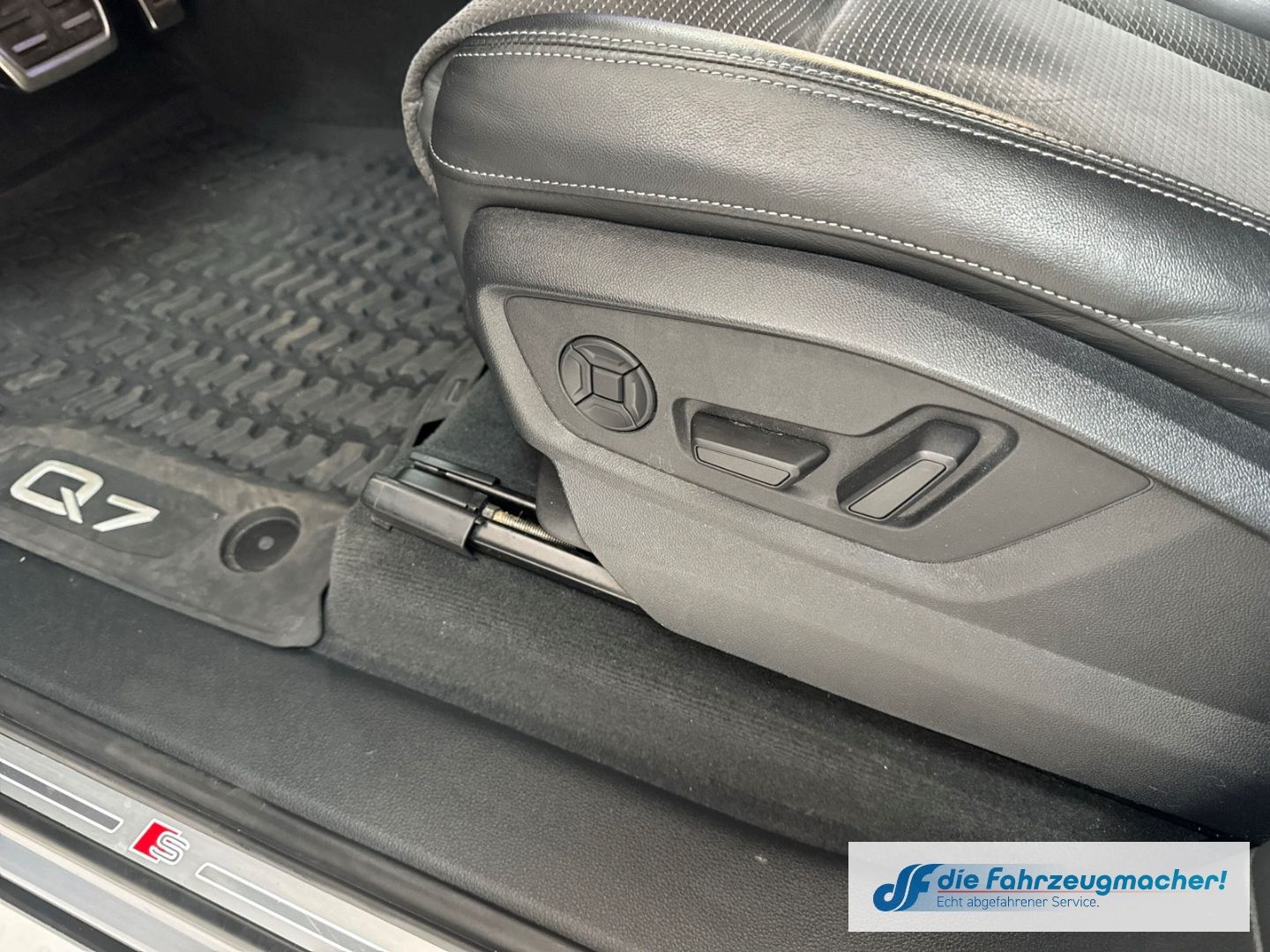 Audi Q7 45 TDI quattro S-line Sportpaket LuftfeNiveau