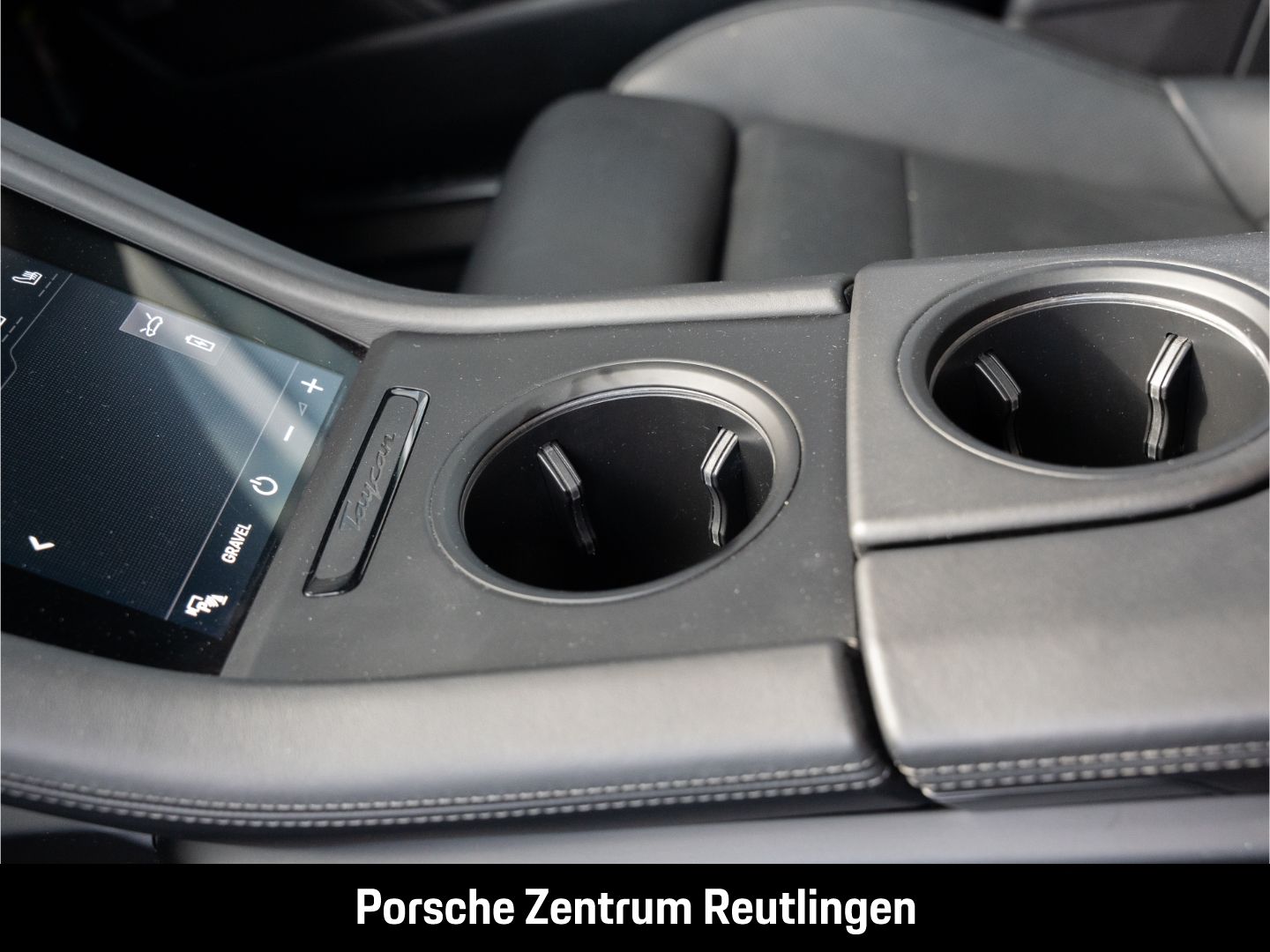 Porsche Taycan Turbo Cross Turismo LED-Matrix Panorama