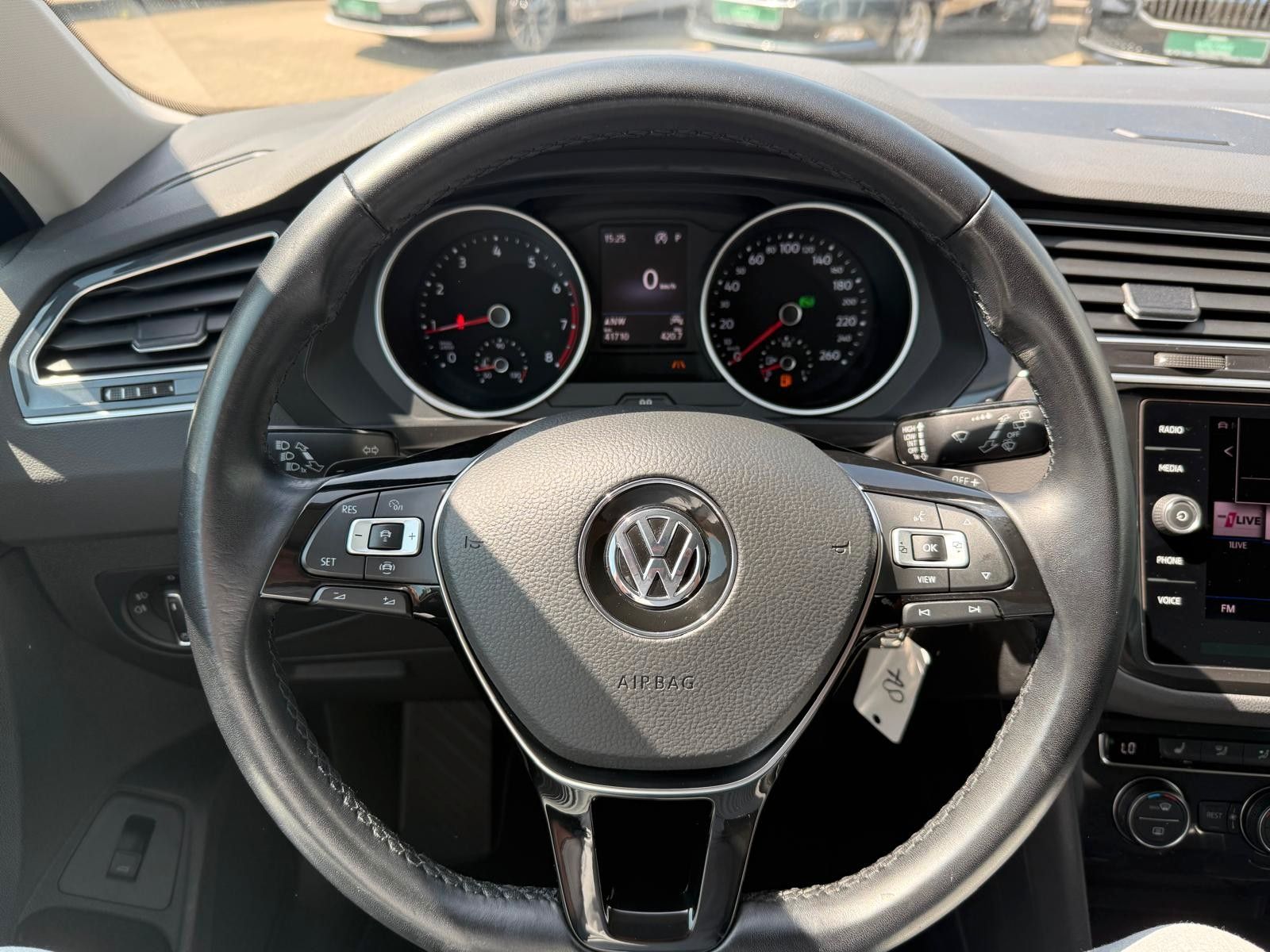 Volkswagen Tiguan Highline 4Motion - Samsaru's Car Outlet