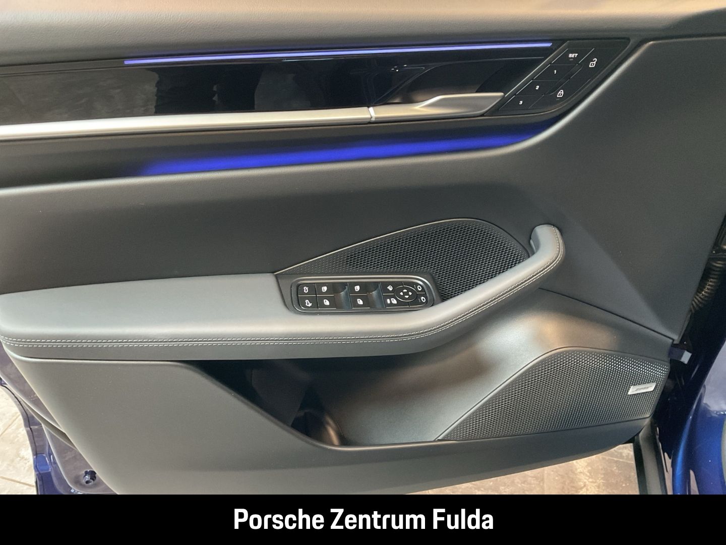 Porsche Macan 4 LED-Matrix Abstandstempomat BOSE 20-Zoll