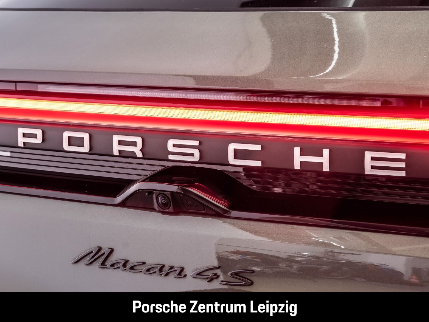 Porsche Macan 4S Vollleder Inno Luft HA-Lenkung AR-HUD B
