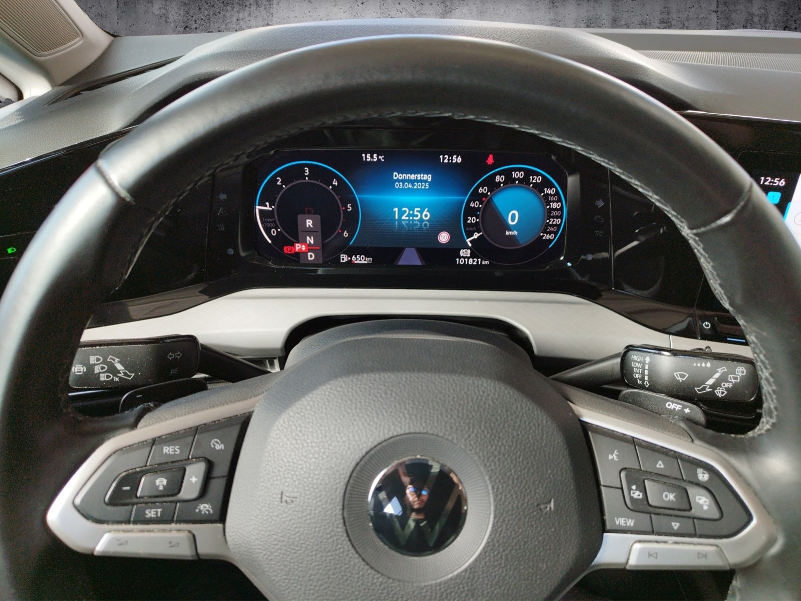 Volkswagen Golf VIII Variant Life 2.0 TDI DSG - Samsaru's Car Outlet