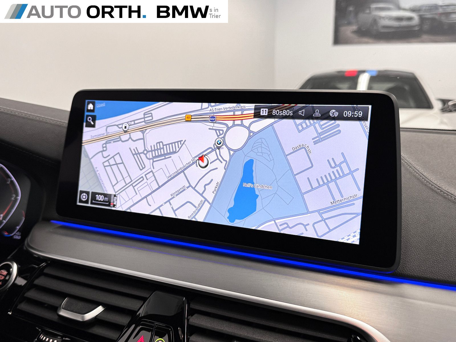 BMW 530d xDrive Touring PANO ST-HZG MASSAGE SITZLÜFT