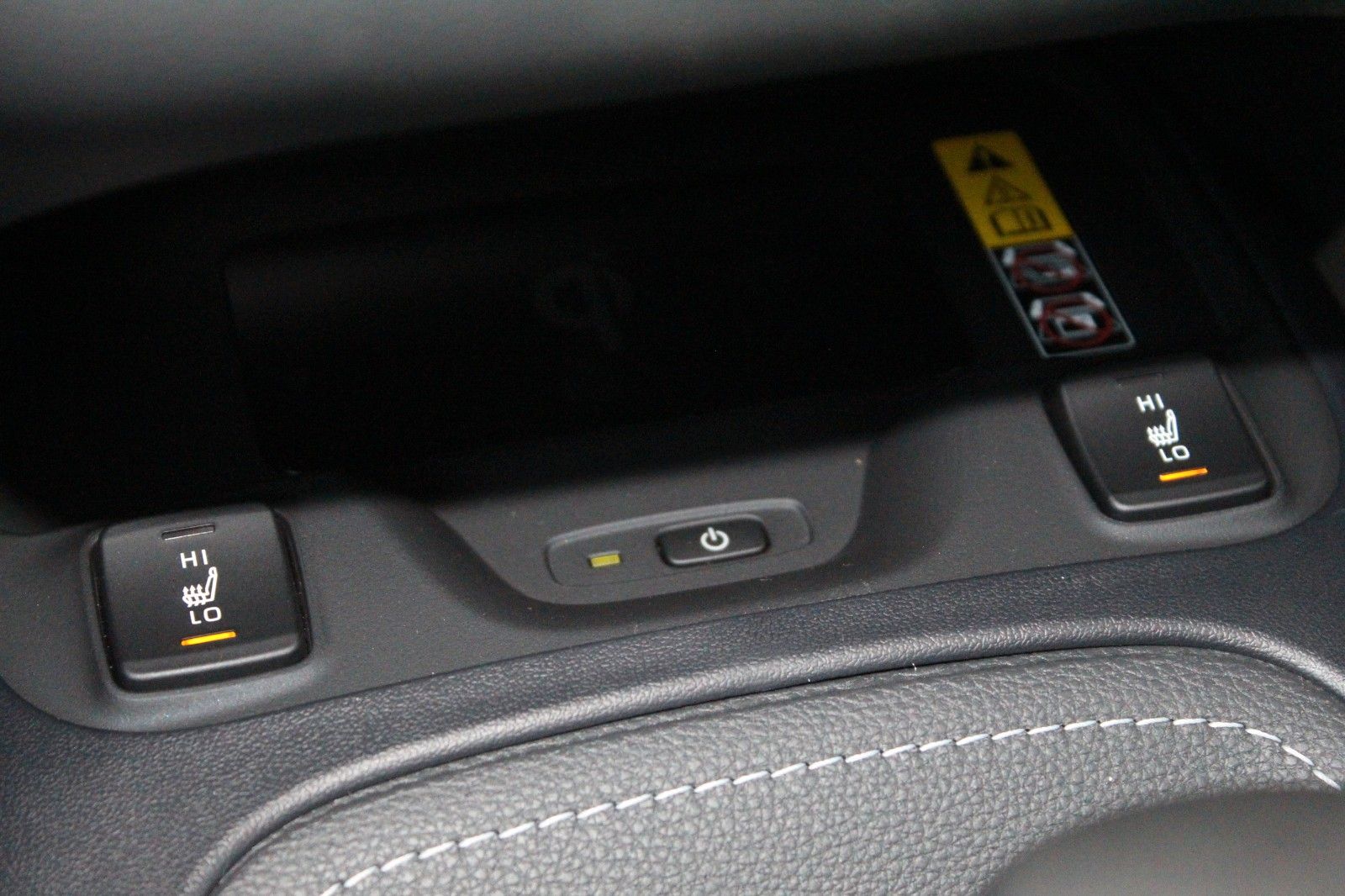 Toyota Corolla Touring Sports 1.8 Hybrid - Samsaru's Car Outlet
