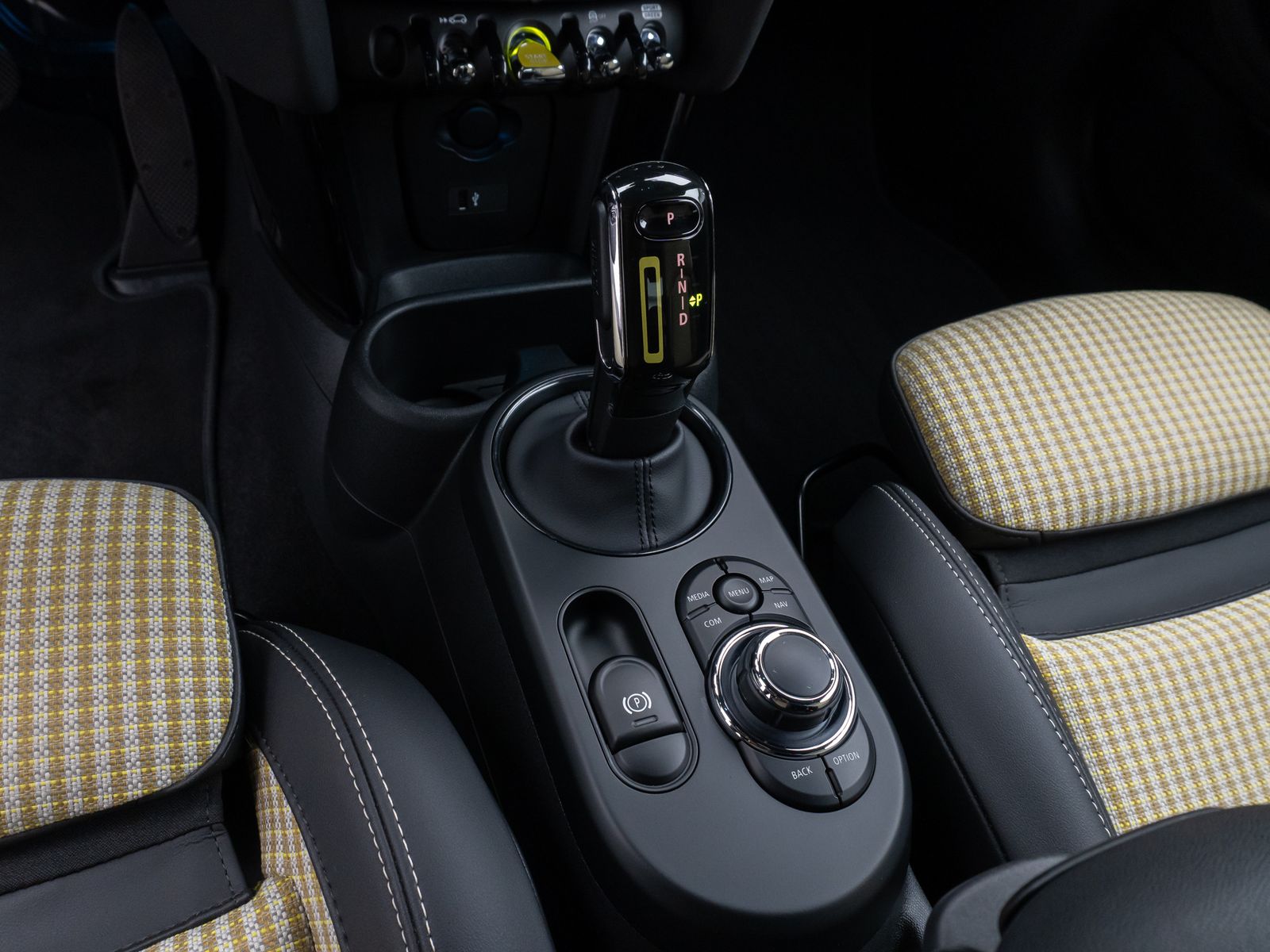 MINI COOPER SE Resolute Edition - Samsaru's Car Outlet