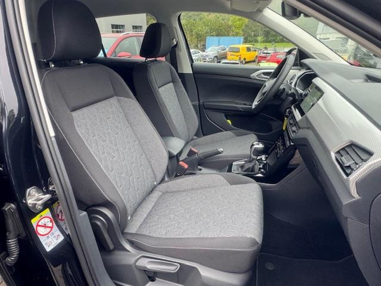 Volkswagen T-Cross Move - Samsaru's Car Outlet