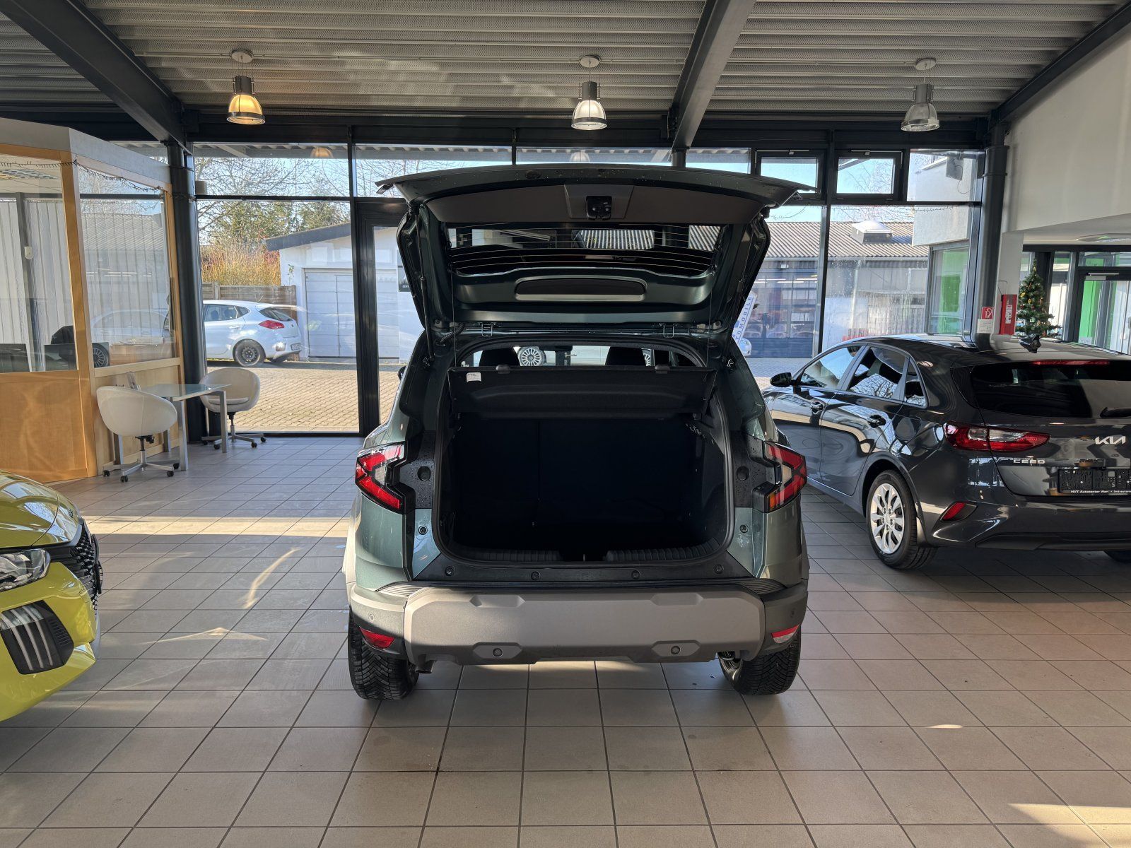 Dacia Duster NEW TCe 130 4x4 Extreme - Samsaru's Car Outlet