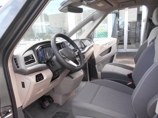 Volkswagen T7 Multivan Life 2.0 TSI DSG - Samsaru's Car Outlet