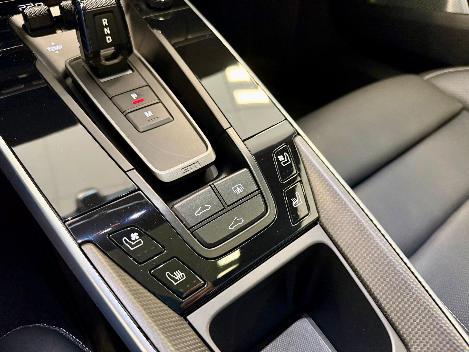 Porsche 911 992 Turbo S LIFT/SportDesign/Glasdach/ACC