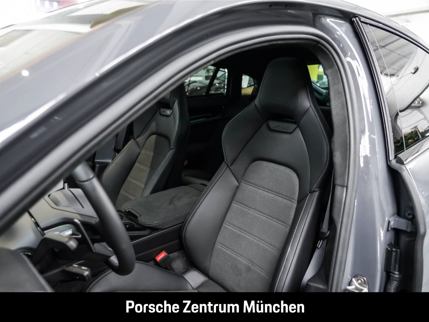 Porsche Panamera GTS LED-Matrix Sportabgas InnoDrive