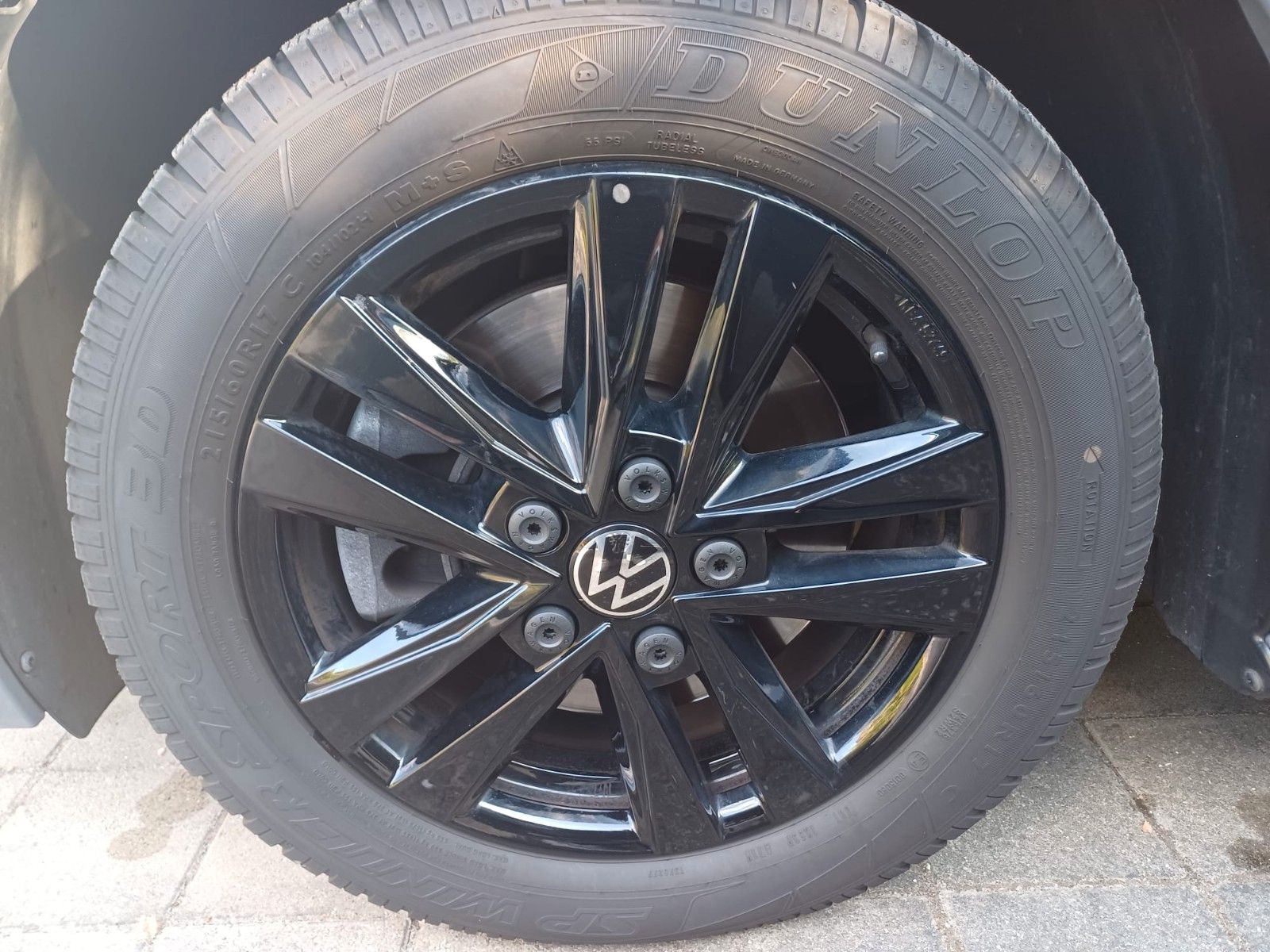 Volkswagen T7 Multivan 2.0 TSI DSG - Samsaru's Car Outlet
