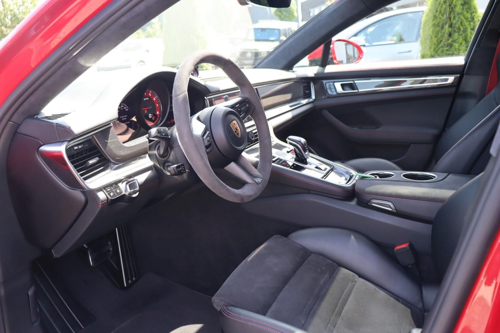Porsche Panamera GTS Sport Turismo +SPORT-DESIGN+STANDHE