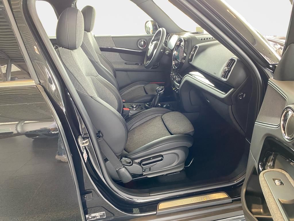 MINI Cooper SE Countryman All4 Classic - Samsaru's Car Outlet
