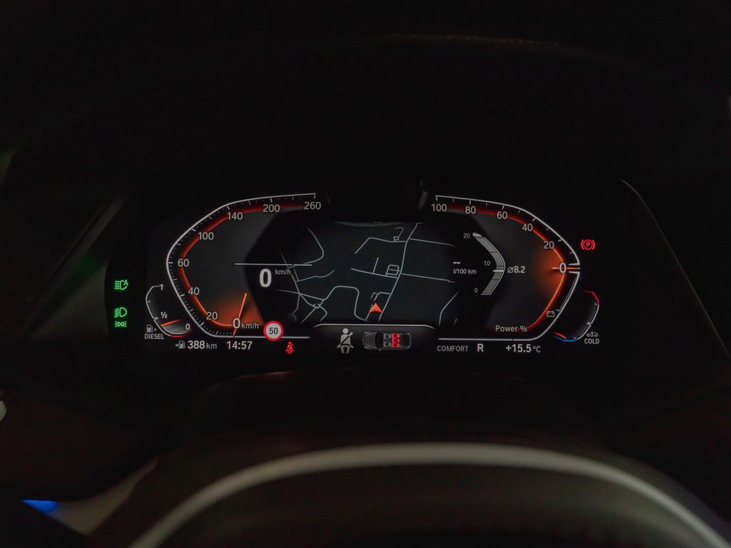 BMW X6 xDrive 30d M-Sport PANO AHK HUD 360° LASER