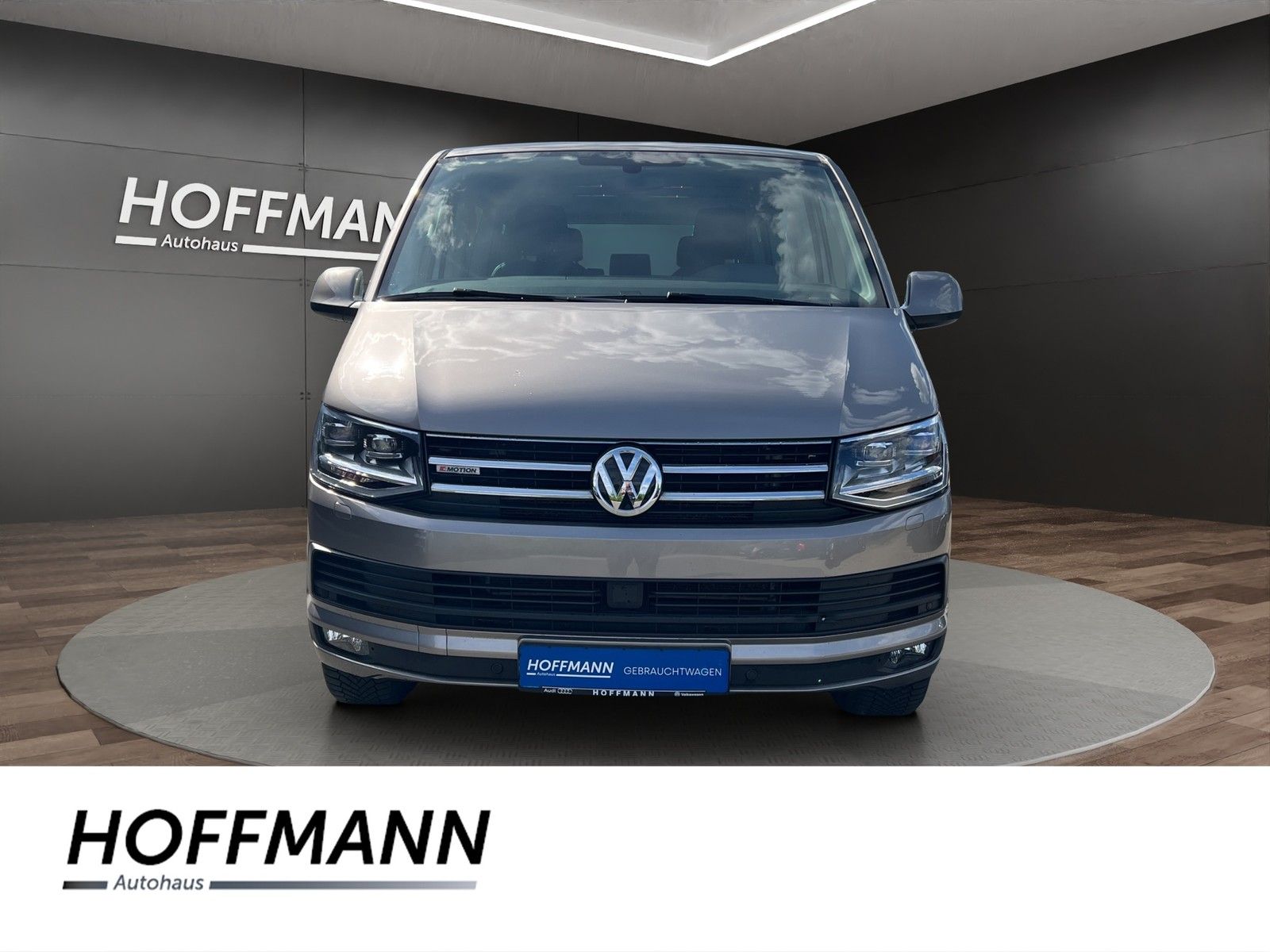 Volkswagen T6 Multivan 2.0 TDI 4M DSG - Samsaru's Car Outlet