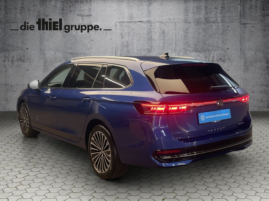 Volkswagen Passat Variant 1.5 eHybrid Elegance DSG Matrix