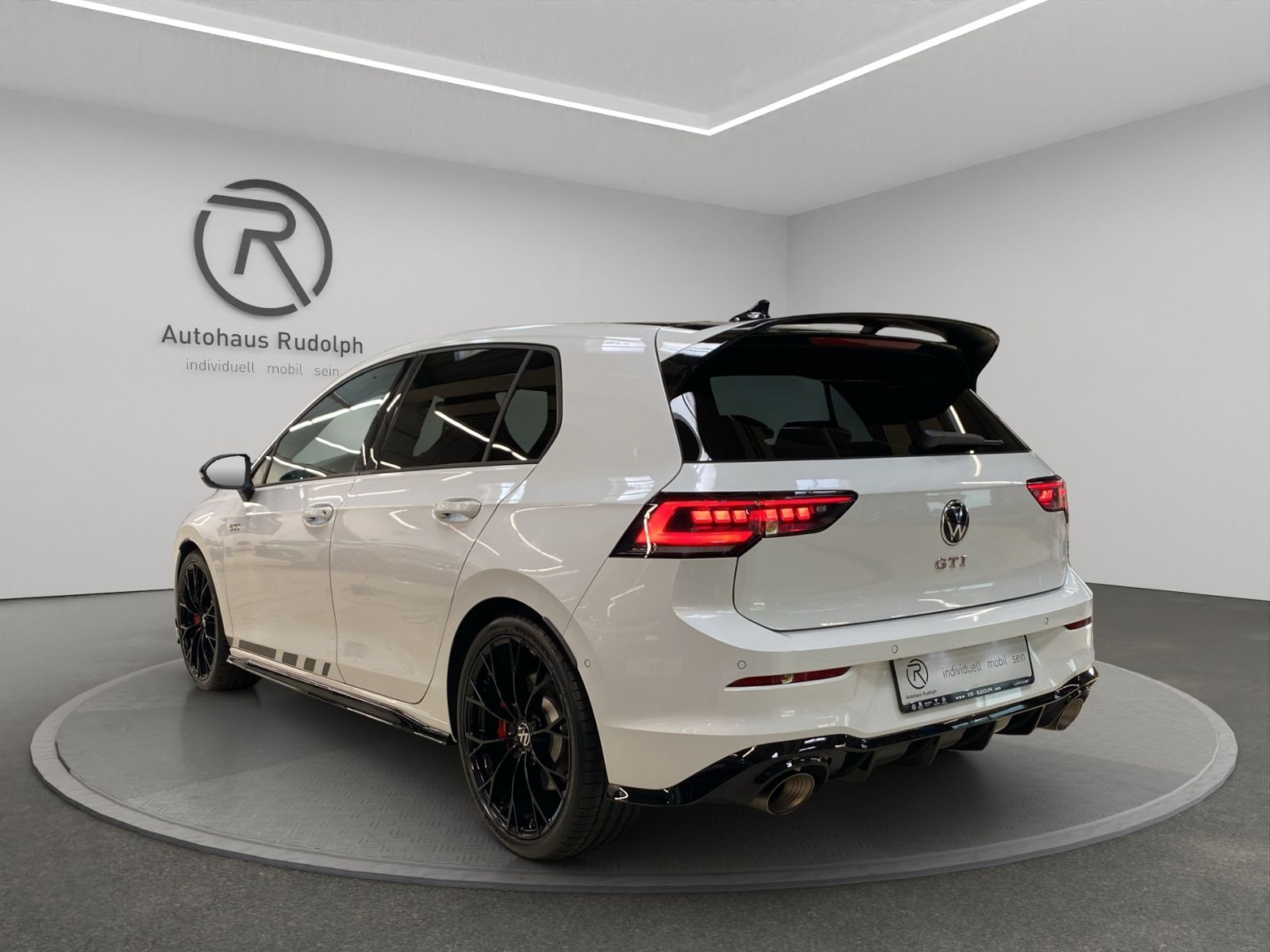 Volkswagen Golf VIII GTI Clubsport 2.0 TSI DSG / Navi LED