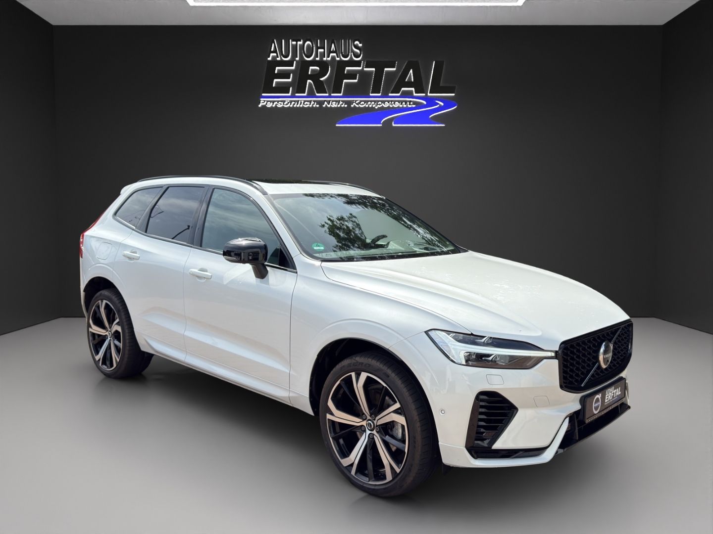 Volvo XC60 T8 AWD Ultimate Dark Recharge Plug-In Hybri