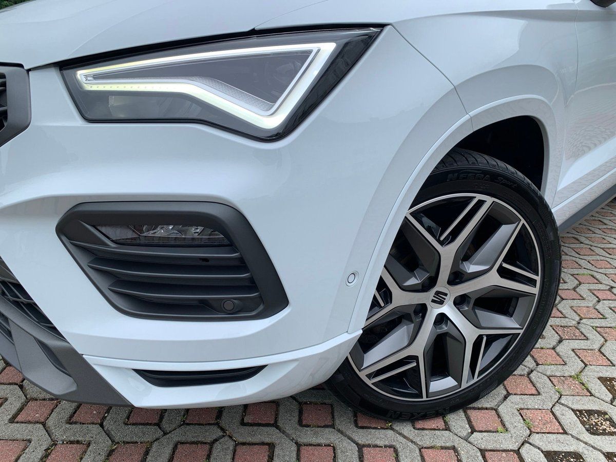 Seat Ateca FR 2.0 TSI DSG 4Drive AHK+NAVI+KAMERA+SHZ+