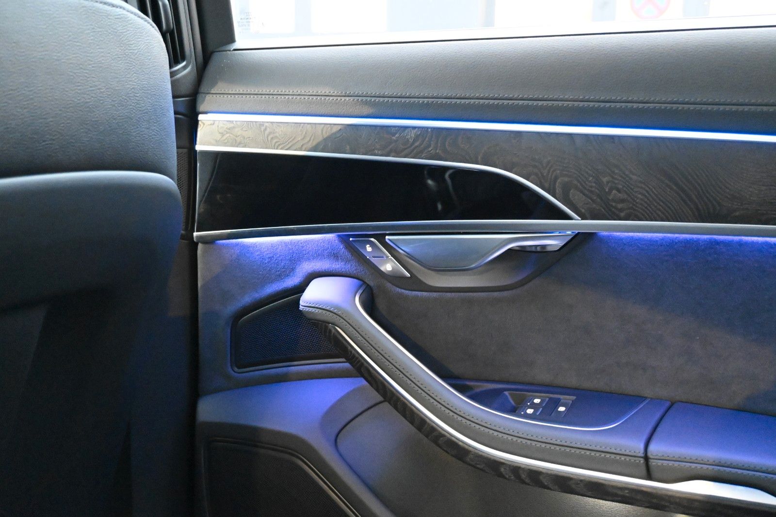 Audi A8 50 TDI quattro - Samsaru's Car Outlet