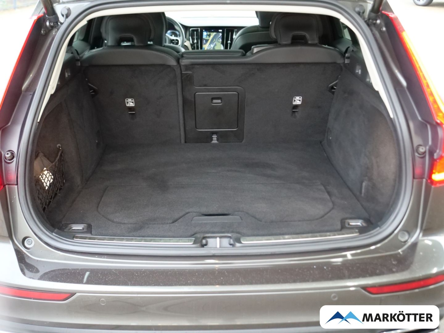 Volvo V60 T6 AWD Recharge Plus Bright  AHK/STHZ/PANO/