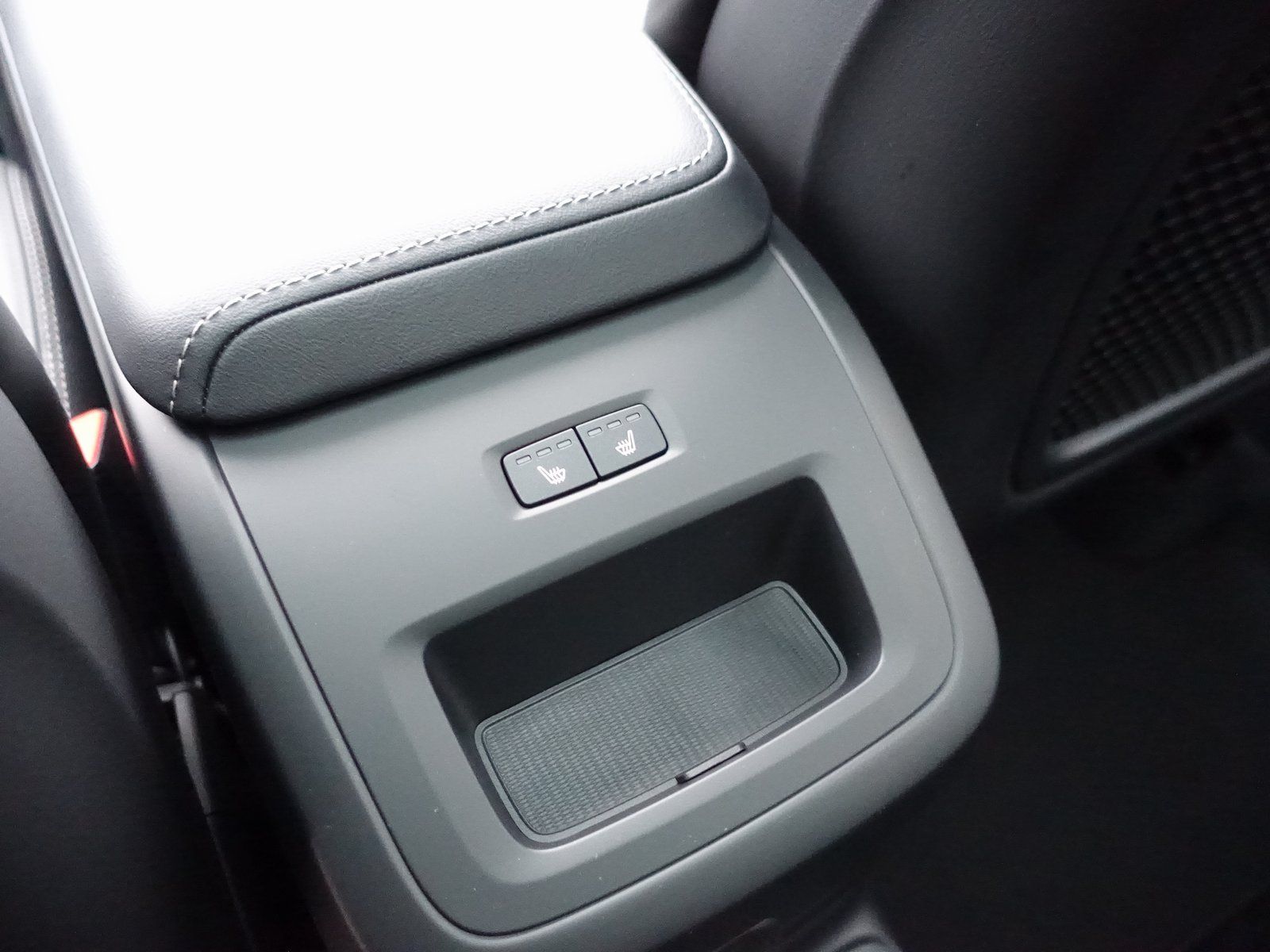 Volvo XC60 Ultra T8 AWD/Massage/Pano/360°/B&W/AHK