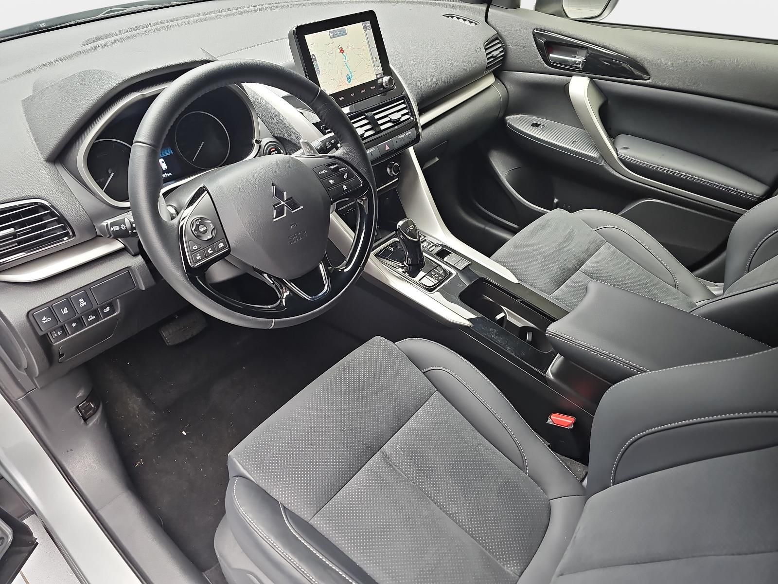 Mitsubishi ECLIPSE CROSS 2.4 MIVEC PHEV CVT SELECT NAVI LED