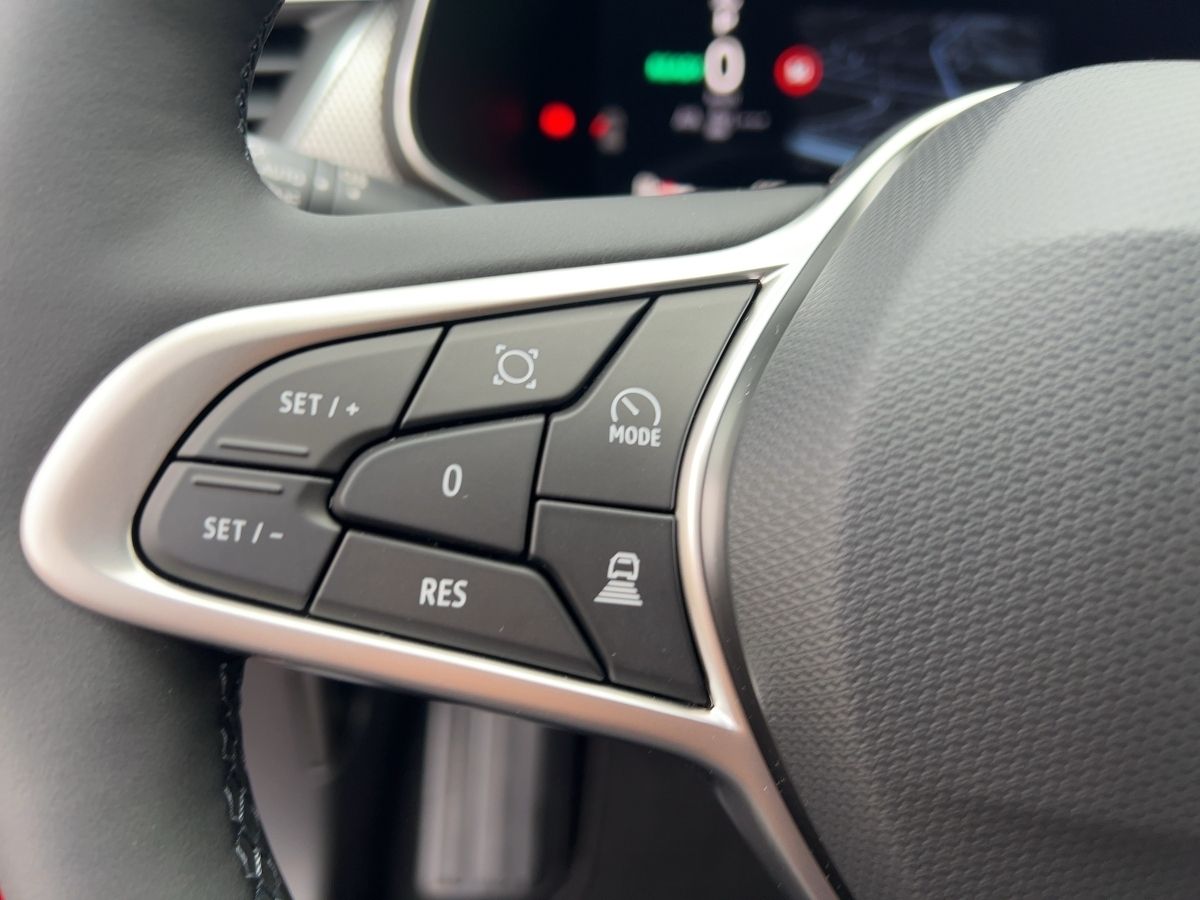Renault Arkana TECHNO E-Tech Full Hybrid - Samsaru's Car Outlet