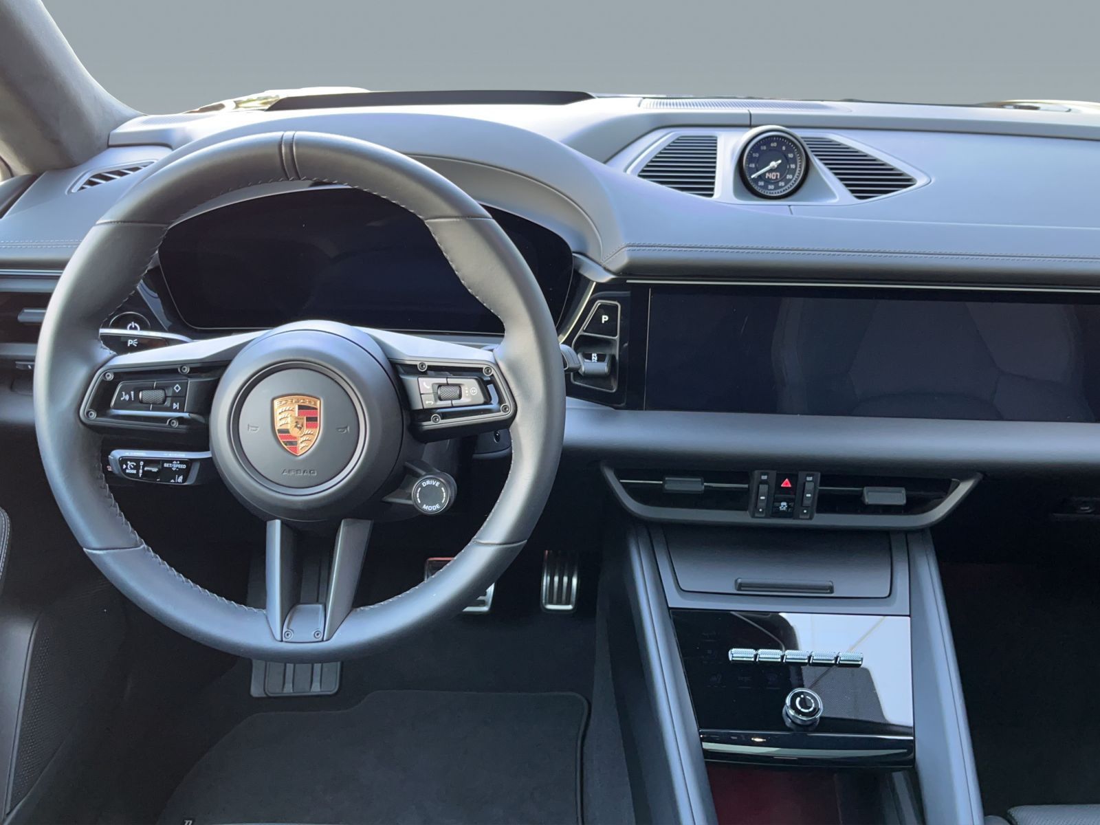 Porsche Macan 4S - Samsaru's Car Outlet