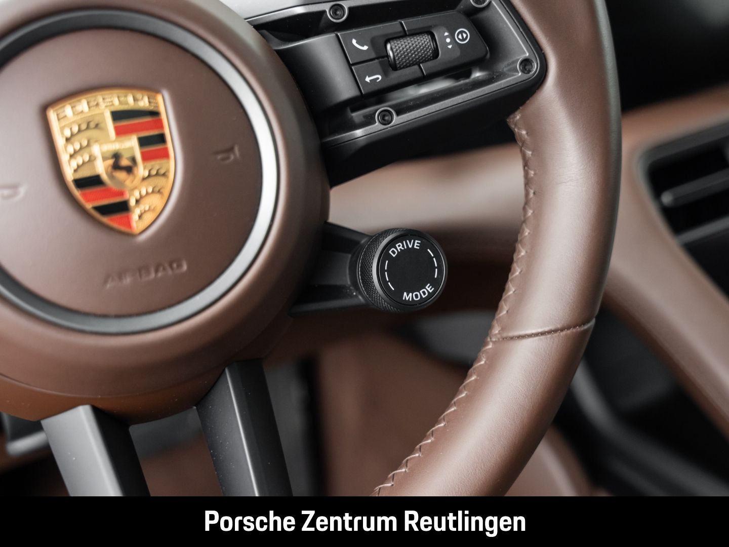 Porsche Taycan 4S Cross Turismo Burmester Surround-View