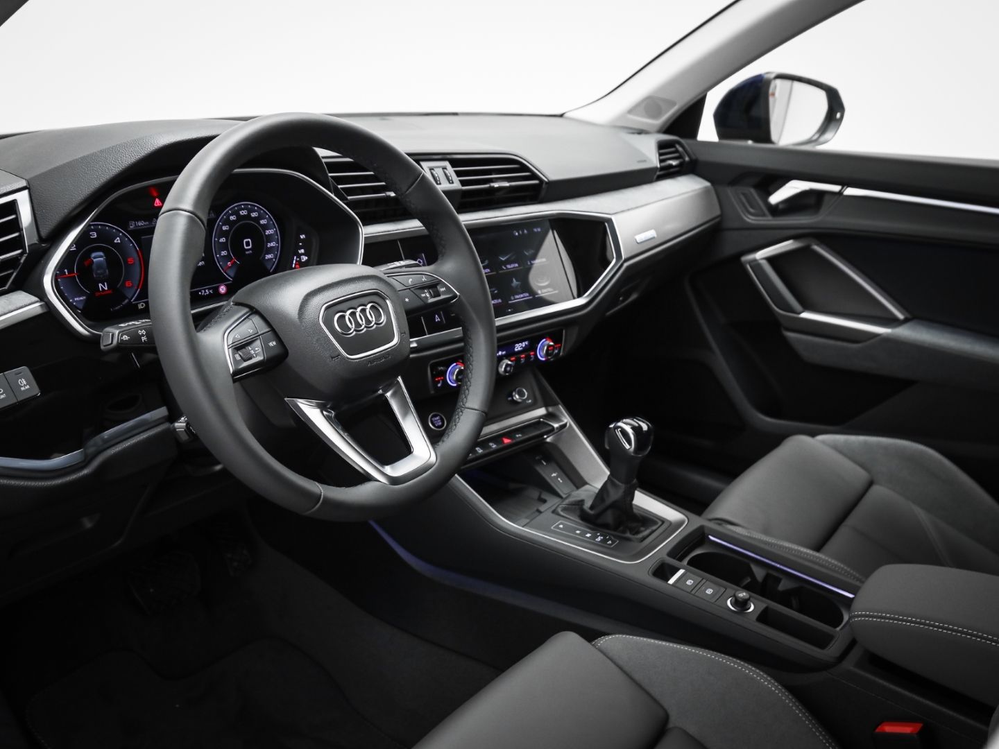 Audi Q3 advanced 40 TDI quattro - Samsaru's Car Outlet