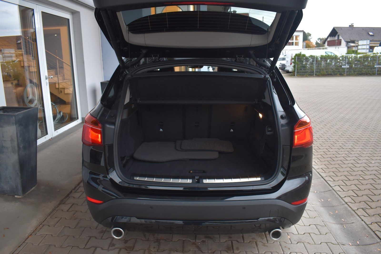 BMW X1 xDrive20i Aut. Advantage - Samsaru's Car Outlet