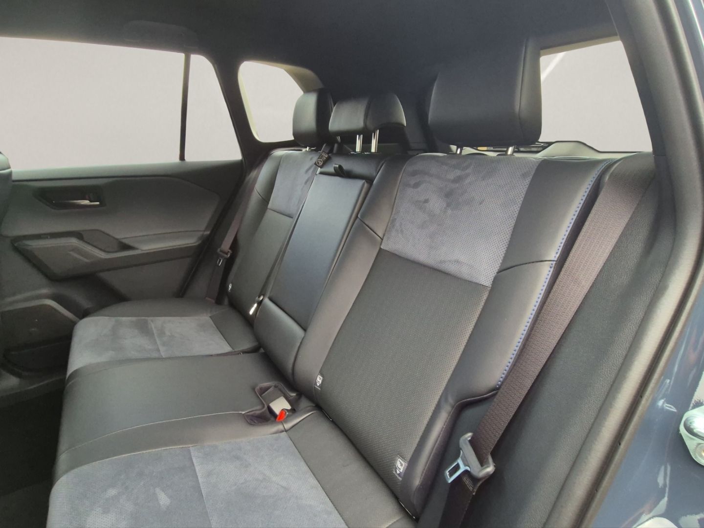 Toyota RAV 4 STYLE+COMFORT-PAKET+KAMERA+AKTION