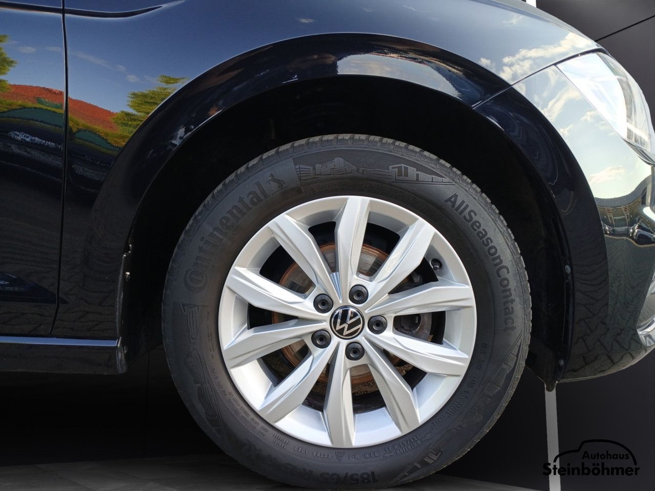 Volkswagen Polo Highline 1.0TSI DSG - Samsaru's Car Outlet